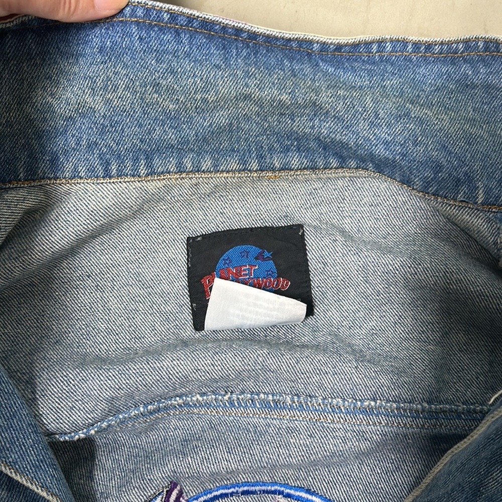 Men’s Vintage Y2K Planet Hollywood Atlantic City Jean Jacket Embroidered Logo - Picture 9 of 11